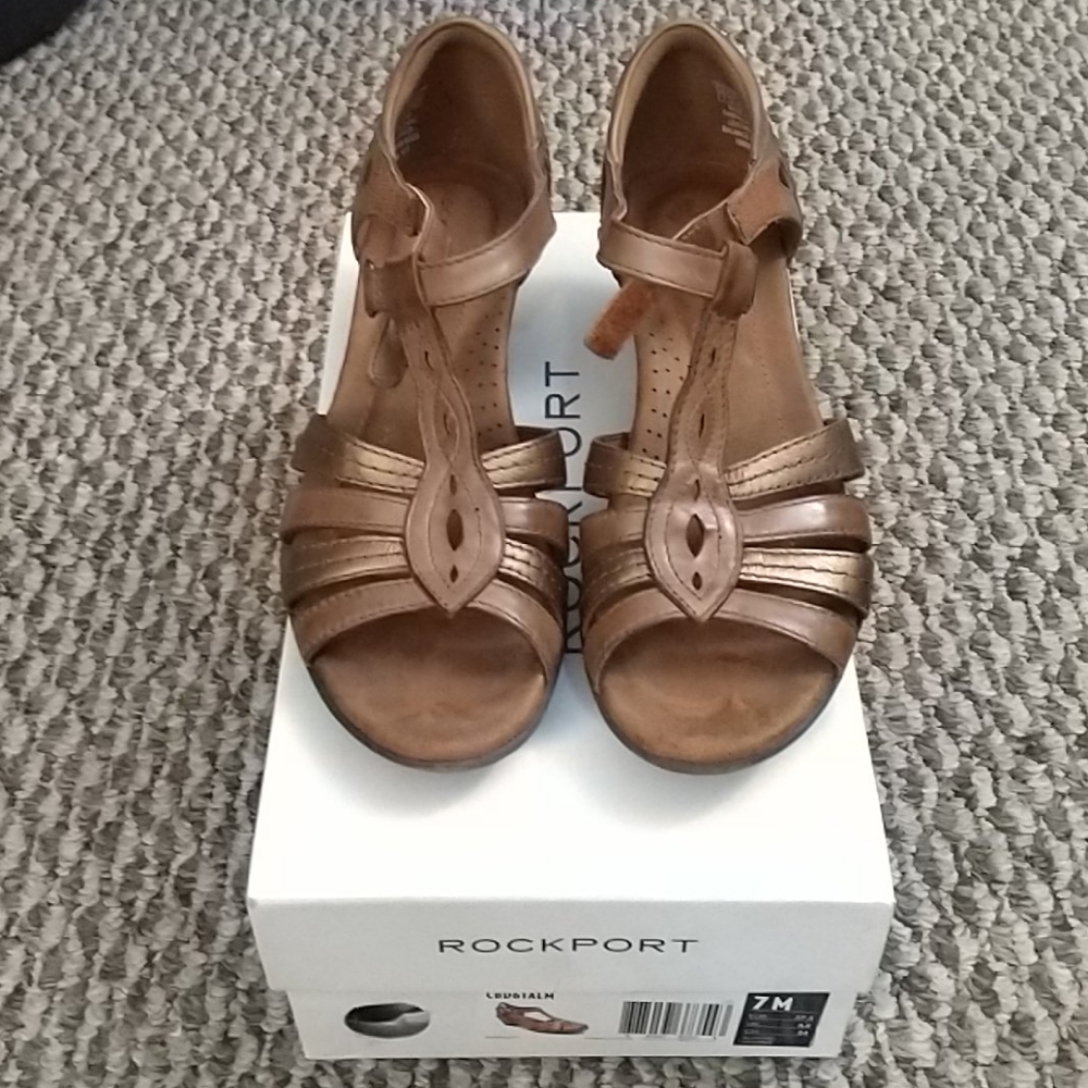 Rockport Abbott Multi T sandal size 7